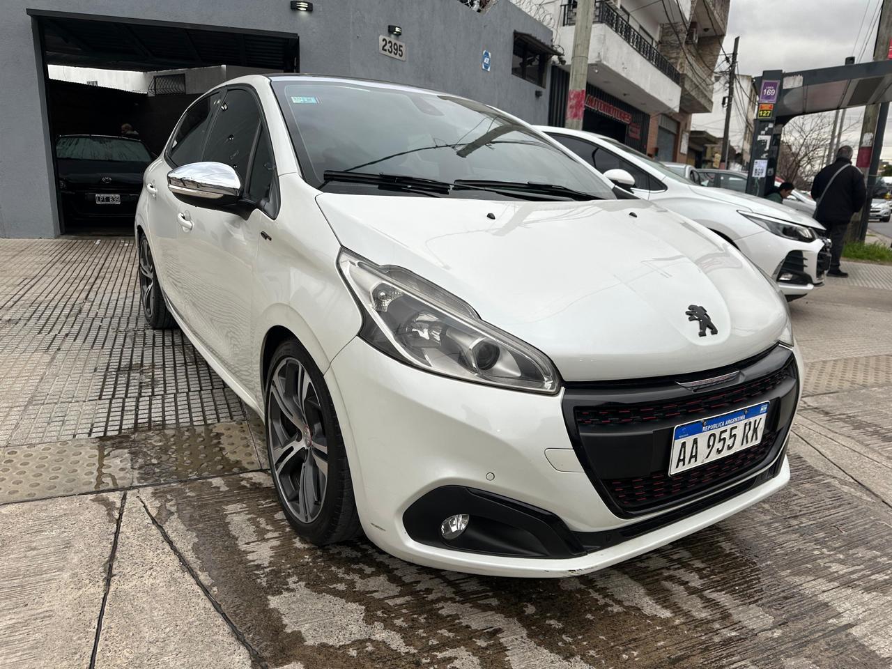 Peugeot 208 GT 1.6 Thp 2017 - foto 1